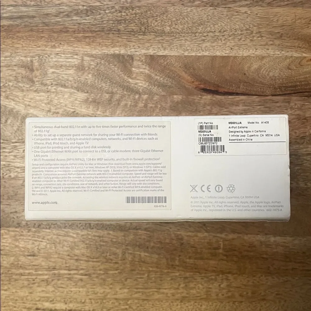 Apple AirPort Extreme Wireless Router MD031LL/A
